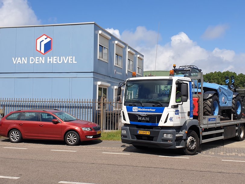 New Bobcat Telehandler Delivered to Van den Heuvel